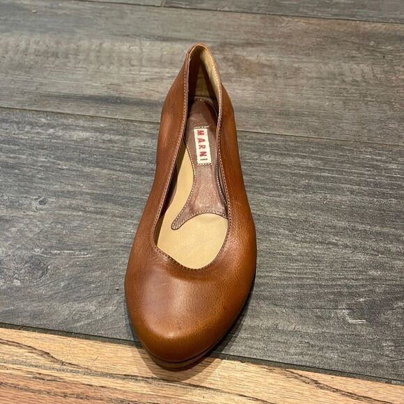 NWOT Marni woman’s brown flat. It’s one shoe - Picture 1 of 8